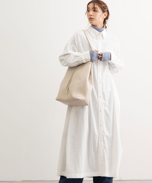 POU DOU DOU（プードゥドゥ）の「マキシシャツワンピース（ワンピース・レディース・オフホワイト/ブルー/ピンク・3）」の5枚目の写真