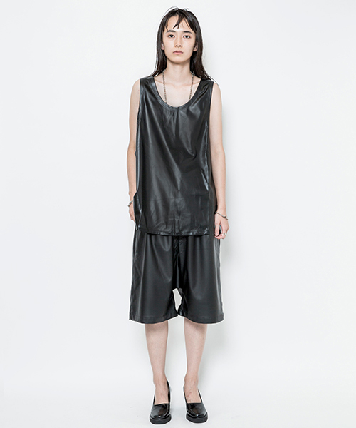 i（アイ）の「FAKE LEATHER PANTS（その他パンツ・レディース・ホワイト/ブラック・FREE）」の3枚目の写真