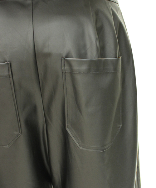 i（アイ）の「FAKE LEATHER PANTS（その他パンツ・レディース・ホワイト/ブラック・FREE）」の9枚目の写真