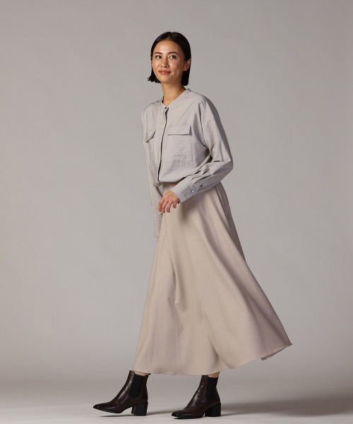 LAUTREAMONT（ロートレアモン）の「ポケット付きバンドカラーシャツ≪洗濯機で洗える≫（シャツ/ブラウス・レディース・グリーン/グレー/チャコールグレー・9号）」の10枚目の写真