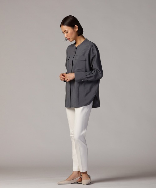 LAUTREAMONT（ロートレアモン）の「ポケット付きバンドカラーシャツ≪洗濯機で洗える≫（シャツ/ブラウス・レディース・グリーン/グレー/チャコールグレー・9号）」の19枚目の写真