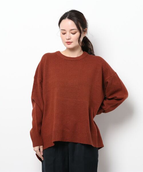 AMERICAN HOLIC（アメリカンホリック）の「クルーネックバックスリットニットプルオーバー（ニット/セーター・レディース・ブラック/ブラウン/テラコッタ・M/L）」の6枚目の写真