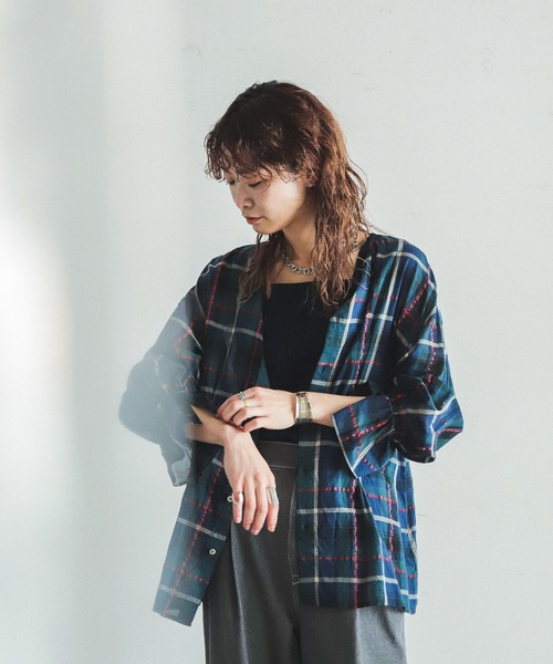 FIL DE FER(フィルデフェール)の「マルチチェック キャンディスリーブブラウス(シャツ/ブラウス・レディース・ブラウン/ネイビー・FREE)」の2枚目の写真