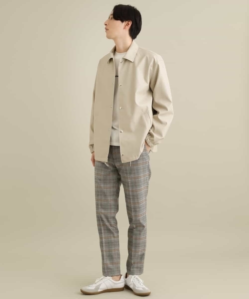 a.v.v(アーヴェヴェ)の「【洗濯機で洗える】フェイクレザーコーチジャケット(カバーオール・メンズ・ブラック/ベージュ・48/46)」の14枚目の写真