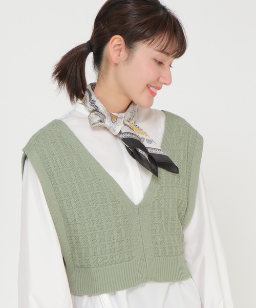 LBC(エルビーシー)の「ヴィンテージ風スカーフ(バンダナ/スカーフ・レディース・ブラック/ベージュ/オレンジ・FREE)」の8枚目の写真