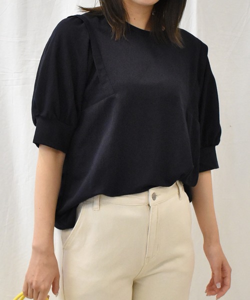 RANAN（ラナン）の「[接触冷感]ボリュームスリーブTシャツ（Tシャツ/カットソー・レディース・イエロー/ブラック/グレー/ネイビー/ブルー・LL/L/M）」の4枚目の写真