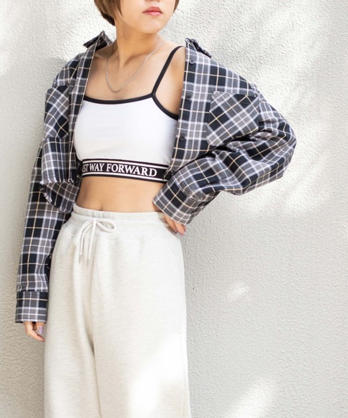 WEGO(ウィゴー)の「WEGO/カップインロゴリブキャミソール(キャミソール・レディース・ホワイト/ブラック・FREE)」の3枚目の写真