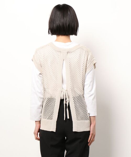 HONEYSUCKLE ROSE（ハニーサックルローズ）の「【HONEYSUCKLE ROSE】透かし編みニットベスト（ベスト・レディース・ブラウン/ダークグレー/キナリ・M/L）」の5枚目の写真