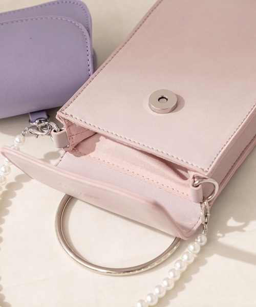 OLIVE des OLIVE（オリーブデオリーブ）の「リング付きスマホショルダー（ショルダーバッグ・レディース・シルバー/ラベンダー/ブラック/オフホワイト・FREE）」の10枚目の写真