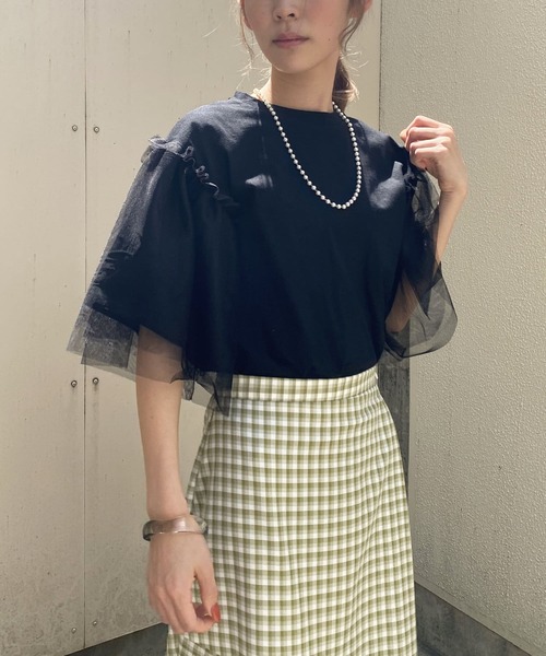 Thevon(ゼボン)の「チュールスリーブTシャツ(Tシャツ/カットソー・レディース・ブラック/オフホワイト/グリーン・FREE)」の2枚目の写真