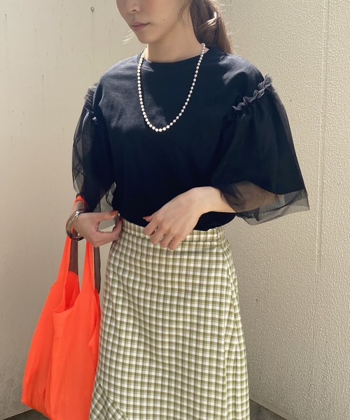 Thevon(ゼボン)の「チュールスリーブTシャツ(Tシャツ/カットソー・レディース・ブラック/オフホワイト/グリーン・FREE)」の5枚目の写真