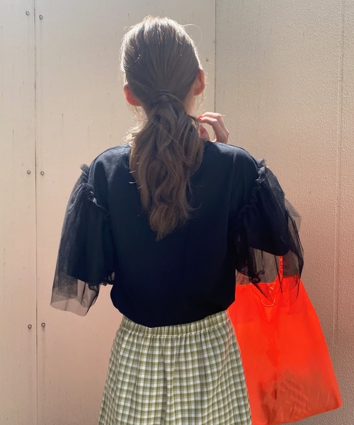 Thevon(ゼボン)の「チュールスリーブTシャツ(Tシャツ/カットソー・レディース・ブラック/オフホワイト/グリーン・FREE)」の9枚目の写真
