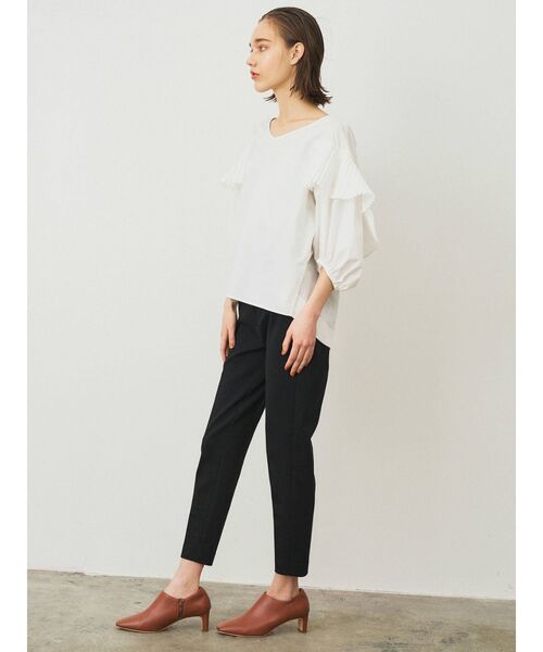 ELENDEEK（エレンディーク）の「スパイラルプリーツスリーブブラウス（シャツ/ブラウス・レディース・オフホワイト/ブラック/ブラウン・FREE）」の8枚目の写真