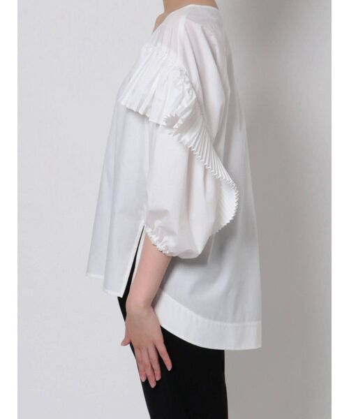 ELENDEEK（エレンディーク）の「スパイラルプリーツスリーブブラウス（シャツ/ブラウス・レディース・オフホワイト/ブラック/ブラウン・FREE）」の16枚目の写真