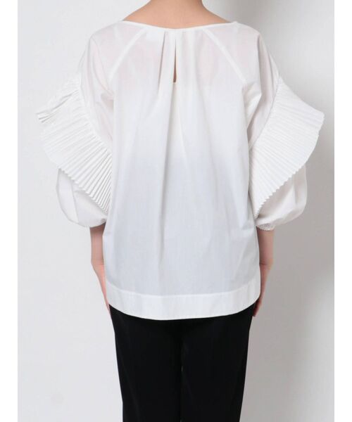 ELENDEEK（エレンディーク）の「スパイラルプリーツスリーブブラウス（シャツ/ブラウス・レディース・オフホワイト/ブラック/ブラウン・FREE）」の17枚目の写真