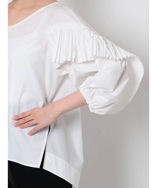 ELENDEEK（エレンディーク）の「スパイラルプリーツスリーブブラウス（シャツ/ブラウス・レディース・オフホワイト/ブラック/ブラウン・FREE）」の19枚目の写真