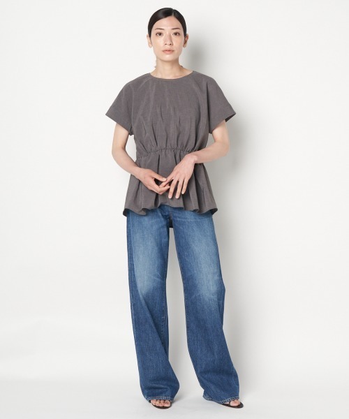 HELIOPOLE（エリオポール）の「NATURAL STRETCH BACK SLIT