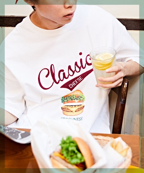 FREAK'S STORE（フリークスストア）の「WEB限定 FRESHNESS BURGER×FREAK'S STORE/フレッシュネスバーガー 別注 ビッグシルエット サガラ刺繍 プリントTシャツ（Tシャツ/カットソー・メンズ・グリーン/ホワイト・MEDIUM/LARGE/SMALL）」の7枚目の写真