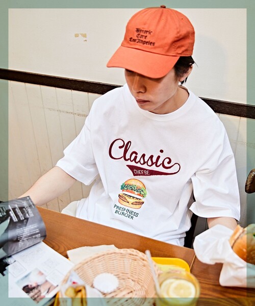 FREAK'S STORE（フリークスストア）の「WEB限定 FRESHNESS BURGER×FREAK'S STORE/フレッシュネスバーガー 別注 ビッグシルエット サガラ刺繍 プリントTシャツ（Tシャツ/カットソー・メンズ・グリーン/ホワイト・MEDIUM/LARGE/SMALL）」の13枚目の写真