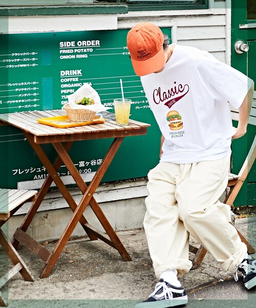 FREAK'S STORE（フリークスストア）の「WEB限定 FRESHNESS BURGER×FREAK'S STORE/フレッシュネスバーガー 別注 ビッグシルエット サガラ刺繍 プリントTシャツ（Tシャツ/カットソー・メンズ・グリーン/ホワイト・MEDIUM/LARGE/SMALL）」の19枚目の写真