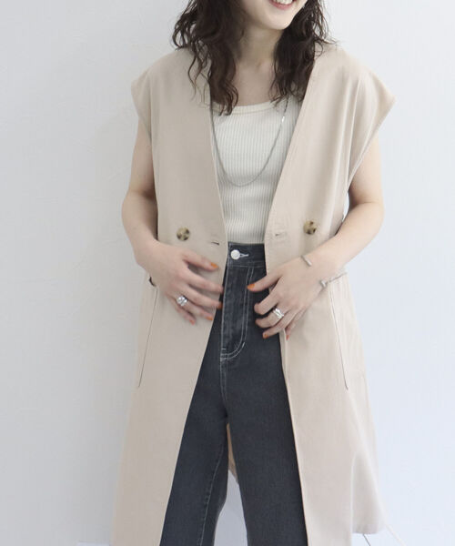 fredy emue(フレディエミュ)の「サイドリボン ポケ付ジレベスト【セットアップ可能】(ベスト・レディース・ブラック/ベージュ・38)」の18枚目の写真