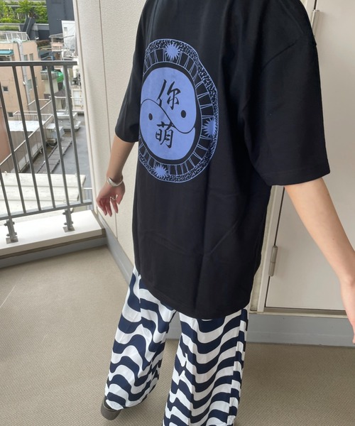 DuKKah（デュカ）の「Dukkah/【低身長向け】陰陽ビッグT（Tシャツ/カットソー・レディース・ホワイト/ブラック・LARGE）」の7枚目の写真