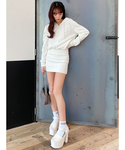 GYDA（ジェイダ）の「アンクルベルトチャンキーサンダル（サンダル・レディース・ブラック/オフホワイト・SMALL/MEDIUM/LARGE）」の5枚目の写真