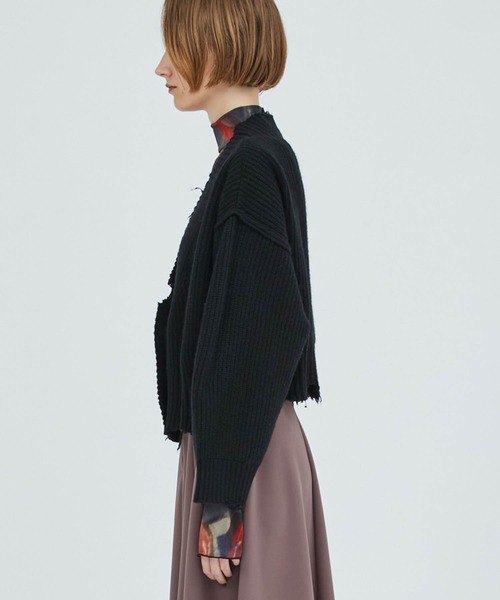 A + TOKYO（エープラストウキョウ）の「ブロークンショートニットカーディガン（カーディガン/ボレロ・レディース・ブラック/レッド/カーキ・FREE）」の4枚目の写真