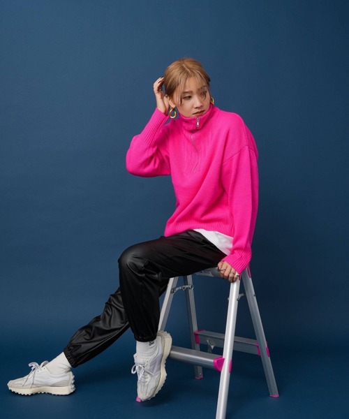 bohmal（ボマール）の「ハーフジップニット（ニット/セーター・レディース・ブラック/オフホワイト/ピンク/ブルー・FREE）」の4枚目の写真