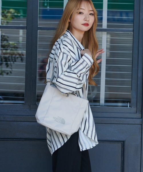 THE NORTH FACE(ザノースフェイス)の「『THE NORTH FACE/ザノースフェイス』WHITE LABEL COLLECTIONS BUCKET BAG MINI ミニショルダーバケットバッグ(ボディバッグ/ウエストポーチ・メンズ・ブラック/クリーム/チャコール/アイボリー・FREE)」の5枚目の写真