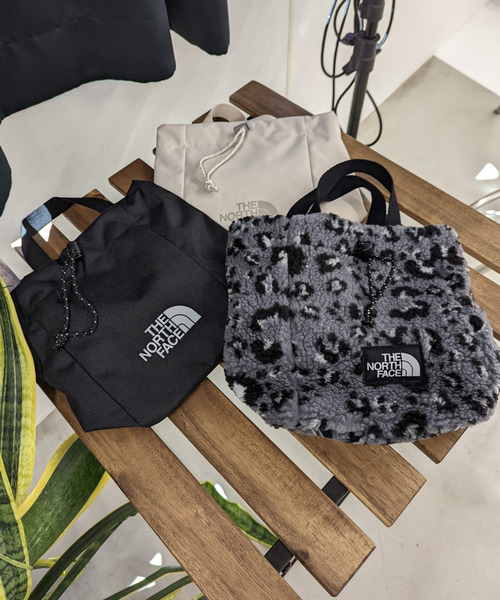 THE NORTH FACE(ザノースフェイス)の「『THE NORTH FACE/ザノースフェイス』WHITE LABEL COLLECTIONS BUCKET BAG MINI ミニショルダーバケットバッグ(ボディバッグ/ウエストポーチ・メンズ・ブラック/クリーム/チャコール/アイボリー・FREE)」の18枚目の写真