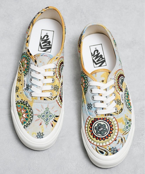 And A（アンドエー）の「VANS ヴァンズ / AUTHENTIC 44 DX オーセンティック タイダイ 総柄 刺繍キャンバス ローカットスニーカー / VN0A7Q5CBHF VN0A7Q5CGLD VN0A54F2BLK（スニーカー・レディース・その他2/その他3/その他1・24.5cm/23.5cm/24cm）」の3枚目の写真