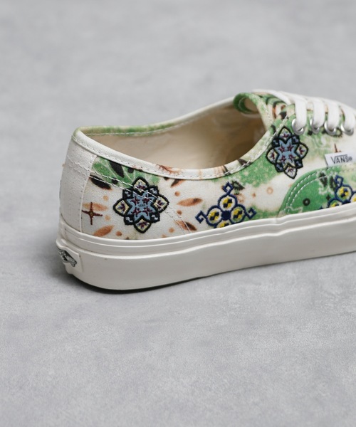And A（アンドエー）の「VANS ヴァンズ / AUTHENTIC 44 DX オーセンティック タイダイ 総柄 刺繍キャンバス ローカットスニーカー / VN0A7Q5CBHF VN0A7Q5CGLD VN0A54F2BLK（スニーカー・レディース・その他2/その他3/その他1・24.5cm/23.5cm/24cm）」の15枚目の写真