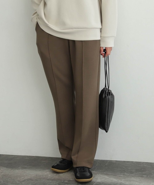 SENSE OF PLACE by URBAN RESEARCH(センスオブプレイスバイアーバンリサーチ)の「スフレスウェットセンタープレスストレートパンツ(スウェットパンツ・メンズ・ブラック/カーキ/ブラウン・MEDIUM/LARGE)」の6枚目の写真