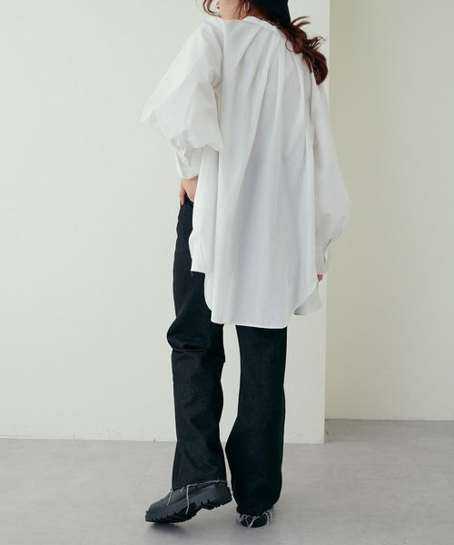natural couture(ナチュラルクチュール)の「大人ナチュ/ レース衿付き大人のボリューム袖ブラウス(シャツ/ブラウス・レディース・オフホワイト/ブラック・FREE)」の17枚目の写真
