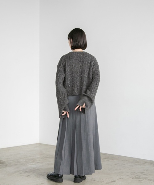 yuw（ユウ）の「ネップケーブルクロップド　172551（ニット/セーター・レディース・チャコールグレー/ブラウン/イエロー・FREE）」の14枚目の写真