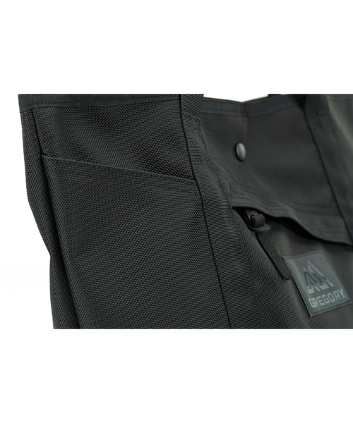 GREGORY(グレゴリー)の「TEENY TOTE V2 / ティーニートート V2 / コーデュラバリスティックブラック(トートバッグ・メンズ・ブラック・ONE SIZE)」の4枚目の写真