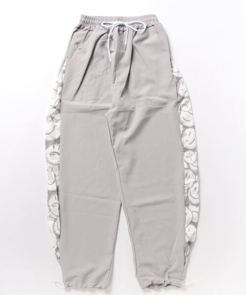 Burner(バーナー)の「【OKUOKU 0909】スウェットパンツ / スマイル oku-bottom-673798716651-17 U(スウェットパンツ・メンズ・A/C/B・M/L/XL)」の1枚目の写真