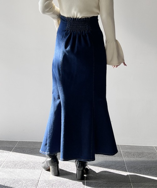 NOMAE(ノーマエ)の「FRONTジップデニムマーメイドスカート(スカート・レディース・ダークブルー/ブルー/ライトブルー・FREE)」の7枚目の写真