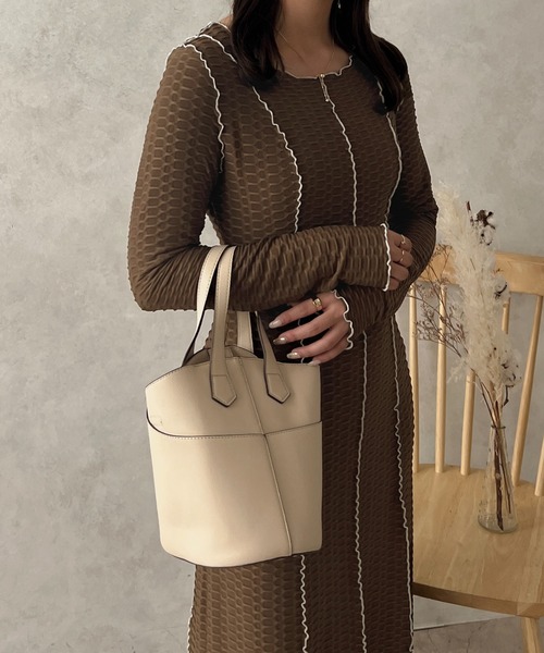 apres jour clair(アプレジュールクレア)の「【apres jour clair】カットジャガードメローワンピース【ZOZOTOWN限定アイテム】(ワンピース・レディース・ダークブラウン/アイボリー/ブラック・X-LARGE/フリー)」の15枚目の写真