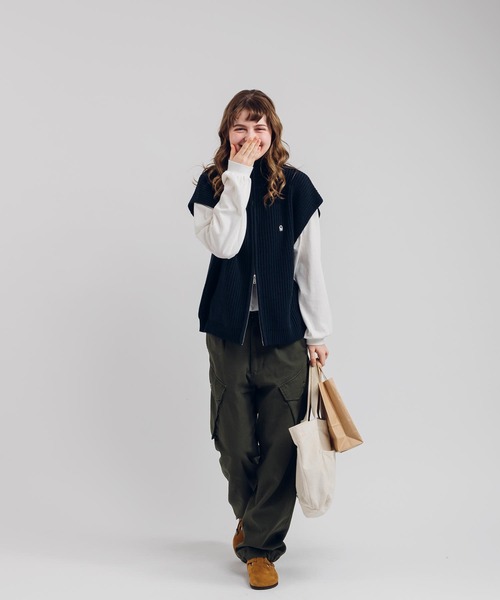 MUHET（ミュエータ）の「ドライバーズニットベスト（ベスト・レディース・ベージュ/カーキ/ネイビー・X-LARGE/MEDIUM）」の17枚目の写真