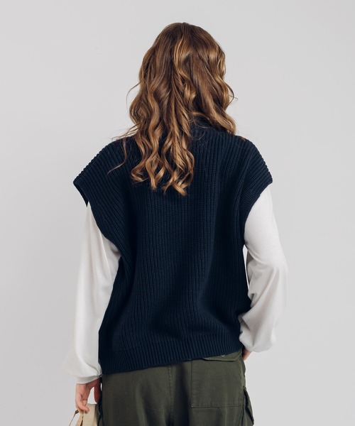 MUHET（ミュエータ）の「ドライバーズニットベスト（ベスト・レディース・ベージュ/カーキ/ネイビー・X-LARGE/MEDIUM）」の16枚目の写真