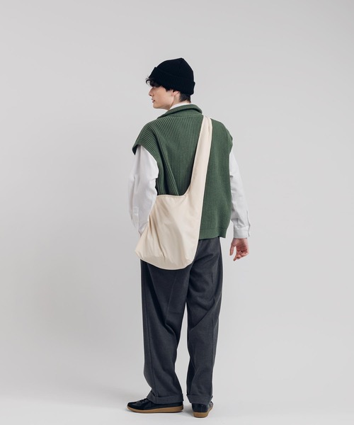 MUHET（ミュエータ）の「ドライバーズニットベスト（ベスト・レディース・ベージュ/カーキ/ネイビー・X-LARGE/MEDIUM）」の14枚目の写真