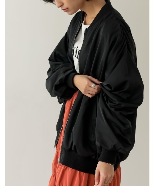 Re:EDIT（リエディ）の「ボリュームスリーブMA-1（MA-1・レディース・アイボリー/ライトカーキ/ブラック・MEDIUM）」の5枚目の写真