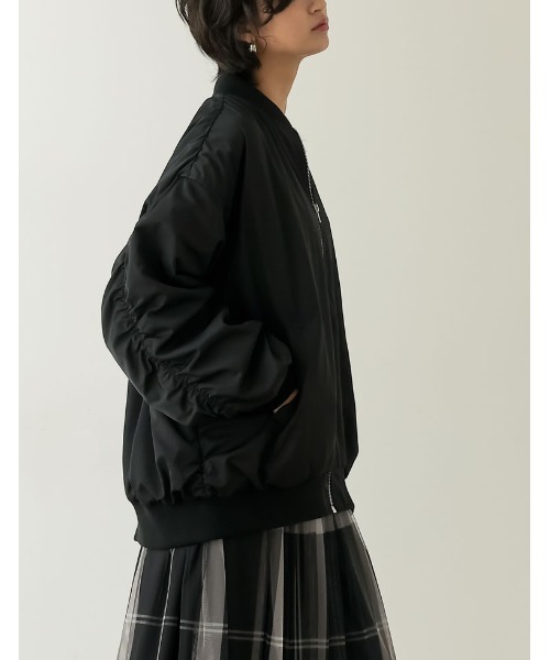 Re:EDIT（リエディ）の「ボリュームスリーブMA-1（MA-1・レディース・アイボリー/ライトカーキ/ブラック・MEDIUM）」の10枚目の写真