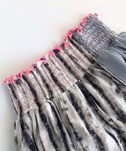 Q（キュー）の「バイカラータイダイマイクロプリーツスカート（スカート・レディース・ベージュ系その他/グリーン系その他・MEDIUM）」の11枚目の写真