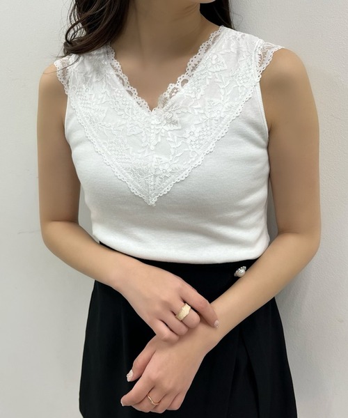 one after another NICE CLAUP(ワンアフターアナザーナイスクラップ)の「マルチレースインナー(キャミソール・レディース・ブラック/オフホワイト/ベージュ/アイボリー・FREE)」の1枚目の写真