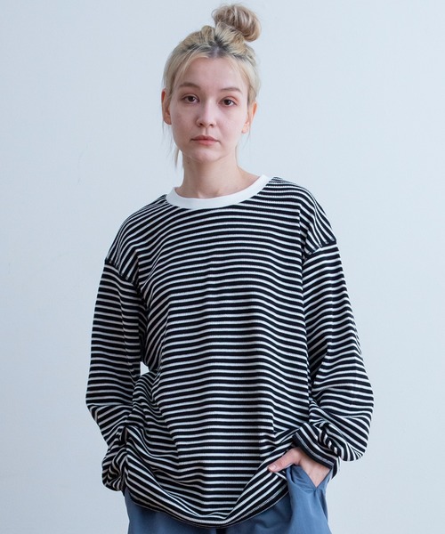 Universal Style Wear(ユニバーサルスタイルウェア)の「Universal Style Wear ニット ワッフル ロング スリーブ Tee(Tシャツ/カットソー・メンズ・ベージュ系その他/グリーン系その他/ブラック×ホワイト/ネイビー×ホワイト・MEDIUM/LARGE/X-LARGE)」の2枚目の写真