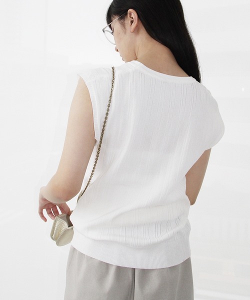 H.TOKYO(エイチトウキョウ)の「ランダムリブフレンチスリーブニット(Tシャツ/カットソー・レディース・ベージュ/レッド/ホワイト/ブラック/ブルー・FREE)」の14枚目の写真