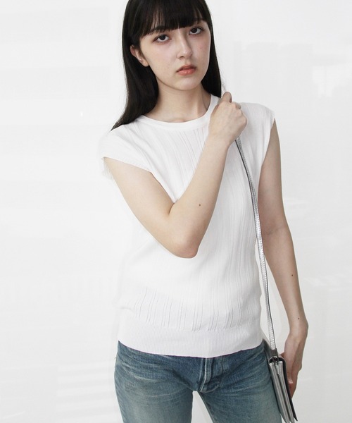 H.TOKYO(エイチトウキョウ)の「ランダムリブフレンチスリーブニット(Tシャツ/カットソー・レディース・ベージュ/レッド/ホワイト/ブラック/ブルー・FREE)」の15枚目の写真